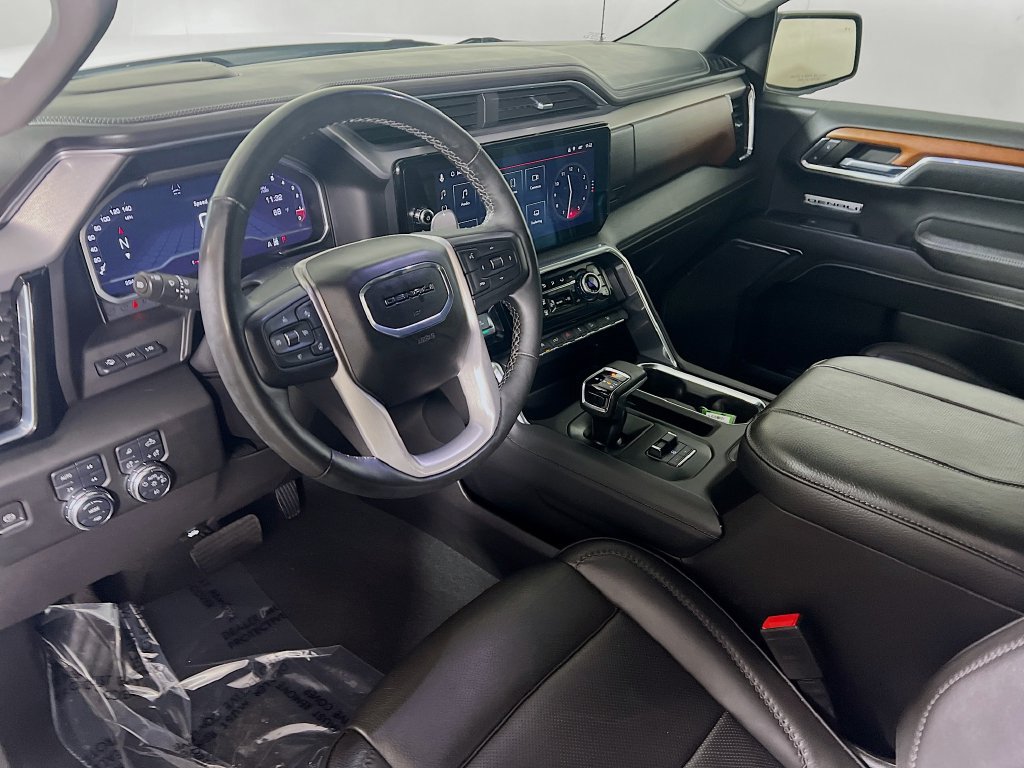 Used 2023 GMC Sierra 1500 Denali w/ Denali Reserve Package AWD/4WD image 9
