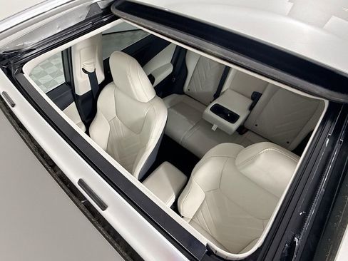 Used 2025 Lexus NX 450h+ AWD w/ Luxury Package image 22