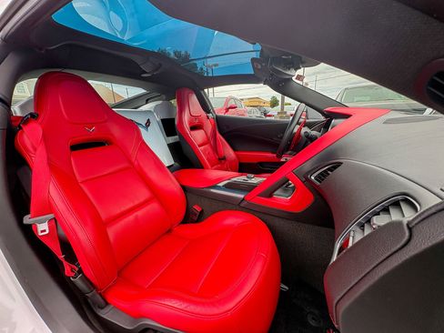 Used 2017 Chevrolet Corvette Grand Sport RWD image 31