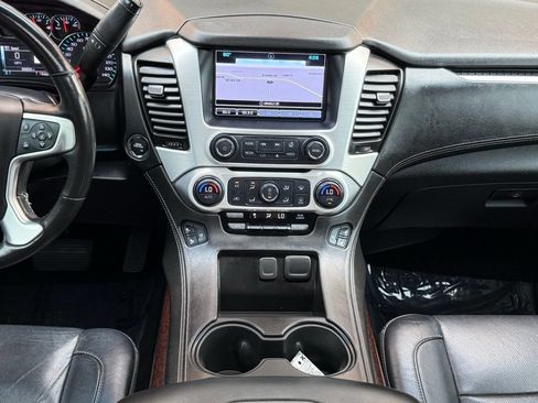 Used 2018 GMC Yukon SLT w/ Premium Edition AWD/4WD image 37