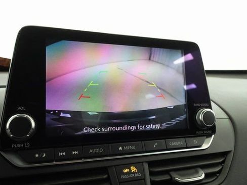 Used 2022 Nissan Altima 2.5 SV image 14