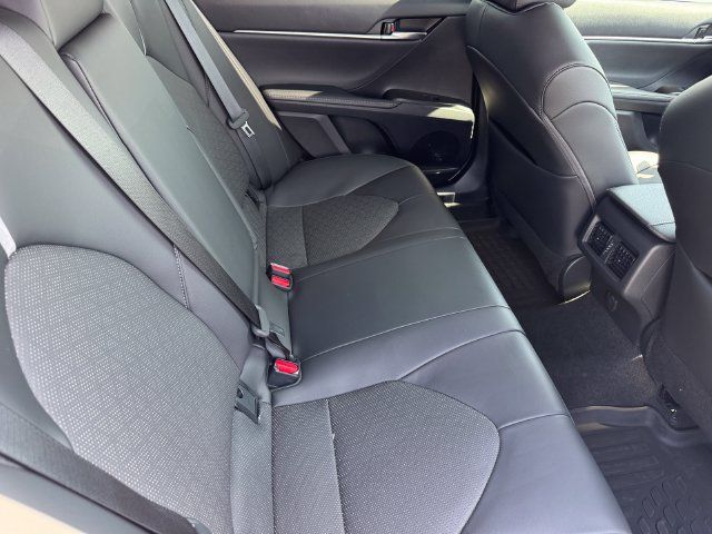 Used 2024 Toyota Camry XSE FWD image 9