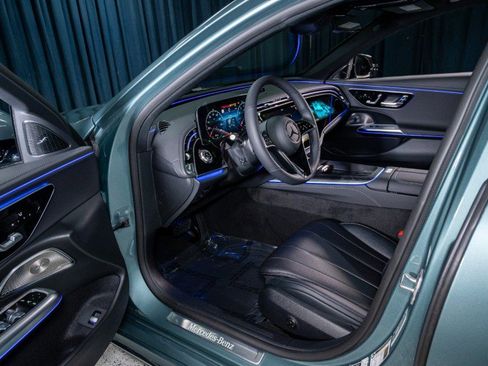 New 2026 Mercedes-Benz E 350 4MATIC Sedan image 10