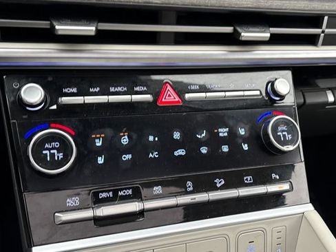 Used 2024 Hyundai Santa Fe Calligraphy image 18