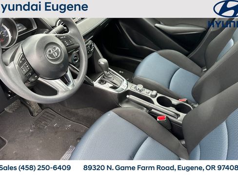 Used 2017 Toyota Yaris iA image 11