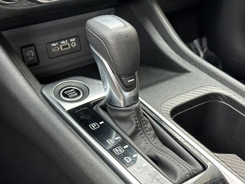 Used 2024 Nissan Sentra SV image 19