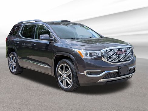 Used 2018 GMC Acadia Denali AWD/4WD image 4
