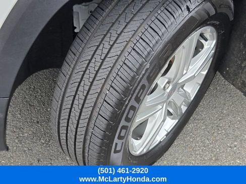 Used 2024 GMC Terrain SLE FWD image 19
