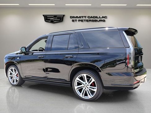 Used 2025 Cadillac Escalade Sport Platinum AWD/4WD image 3