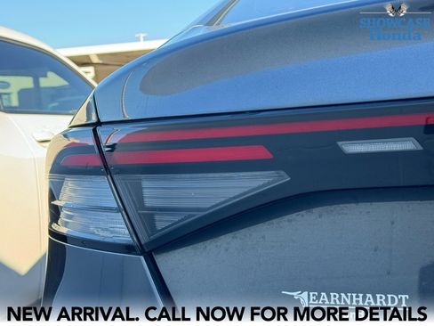 Used 2024 Honda Accord EX image 10