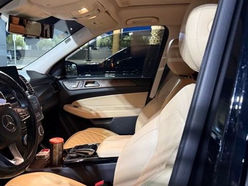 Used 2019 Mercedes-Benz GLS 450 4MATIC image 6