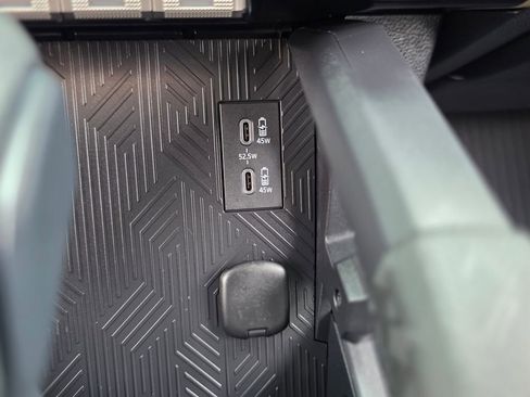 Used 2025 Toyota Tacoma SR5 image 31