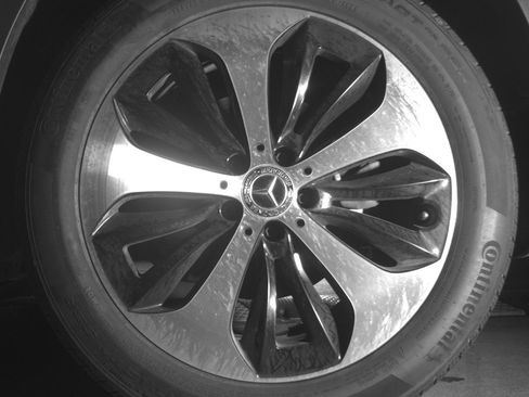 Used 2025 Mercedes-Benz GLB 250 4MATIC image 14