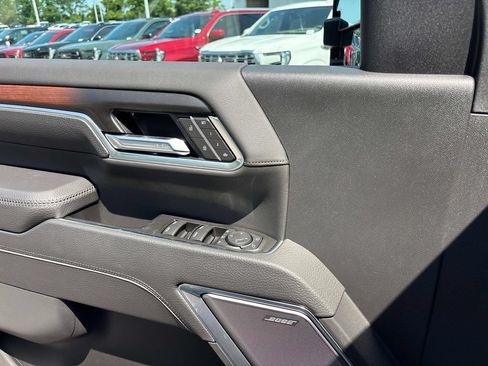 New 2026 GMC Sierra 3500 Denali w/ Denali Reserve Package AWD/4WD image 11