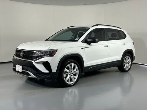 Used 2023 Volkswagen Taos S AWD/4WD image 3