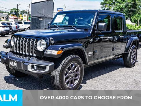 Used 2023 Jeep Gladiator Overland image 3