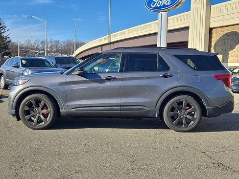 Used 2022 Ford Explorer ST w/ Equipment Group 401A image 7