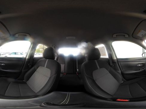 Used 2025 Nissan Sentra SV image 42