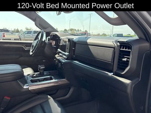 Used 2024 Chevrolet Silverado 1500 LTZ AWD/4WD image 25
