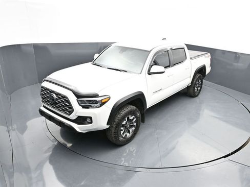 Used 2023 Toyota Tacoma TRD Off-Road w/ Technology Package AWD/4WD image 40