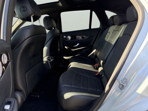 Used 2020 Mercedes-Benz GLC 300 4MATIC image 37