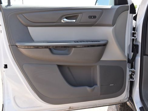 Used 2017 GMC Acadia Limited SLT FWD image 9