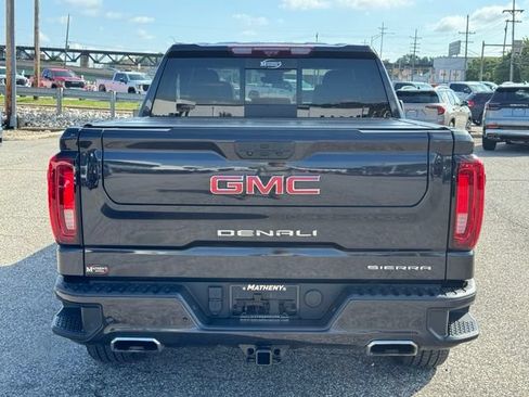 Used 2022 GMC Sierra 1500 Denali w/ Denali Reserve Package AWD/4WD image 5