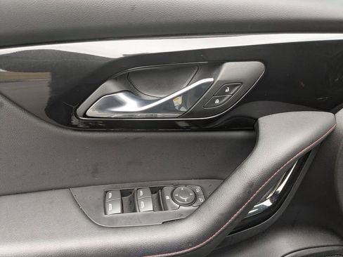 Used 2025 Chevrolet Blazer RS image 13