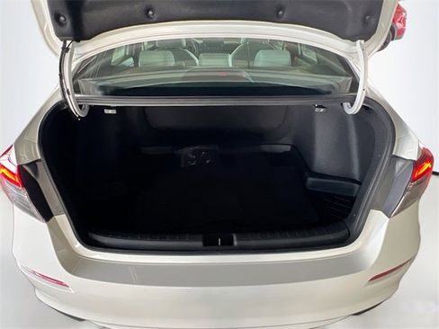 Certified 2025 Honda Civic Sport image 28