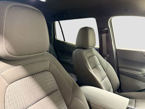 New 2026 Chevrolet Equinox LT FWD image 32
