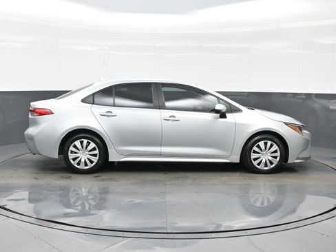 Used 2020 Toyota Corolla LE image 7