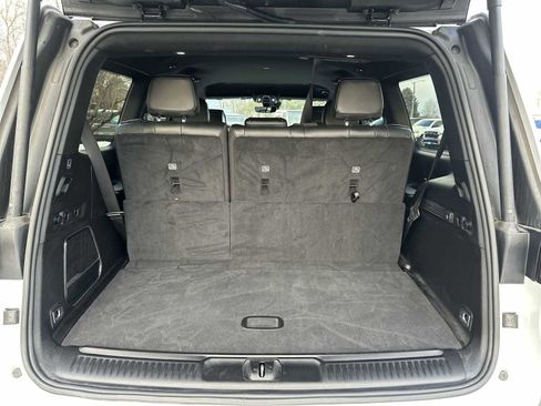 Used 2023 Jeep Wagoneer 4WD image 19