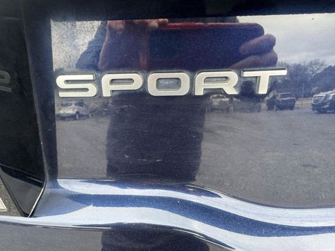 Used 2016 Land Rover Discovery Sport HSE image 23