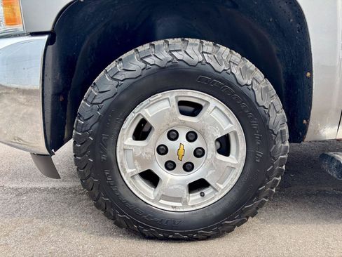 Used 2013 Chevrolet Silverado 1500 LT AWD/4WD image 45