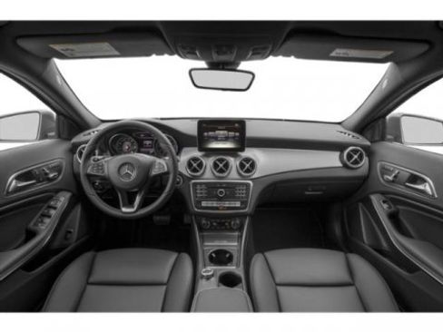 Used 2020 Mercedes-Benz GLA 250 image 8