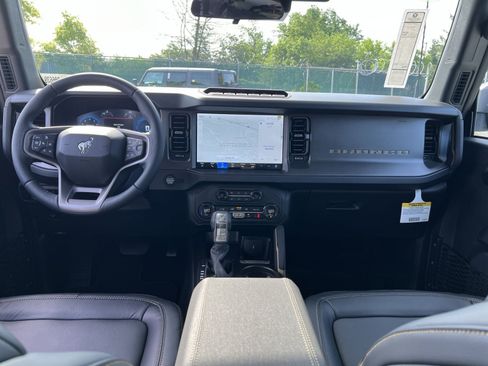 New 2026 Ford Bronco Badlands AWD/4WD image 23