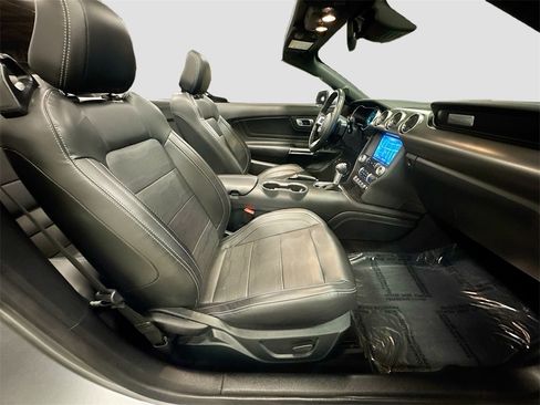 Used 2022 Ford Mustang Premium image 32