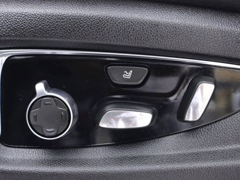 Used 2016 Cadillac Escalade Platinum AWD/4WD image 34
