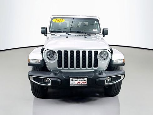 Used 2022 Jeep Gladiator Sport AWD/4WD image 2