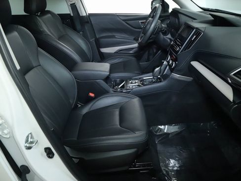 Certified 2023 Subaru Forester Limited image 38