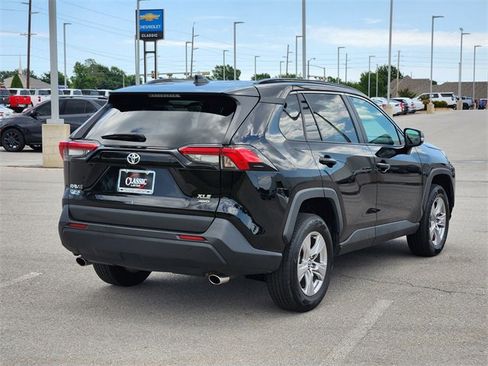 Used 2023 Toyota RAV4 XLE image 7