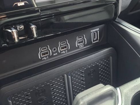 Used 2026 RAM 1500 Laramie w/ Night Edition AWD/4WD image 43