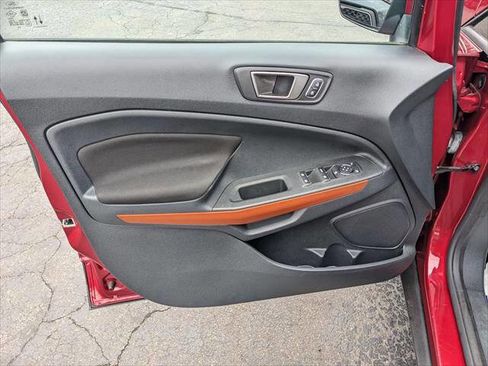 Used 2021 Ford EcoSport SE w/ SE Convenience Package image 10