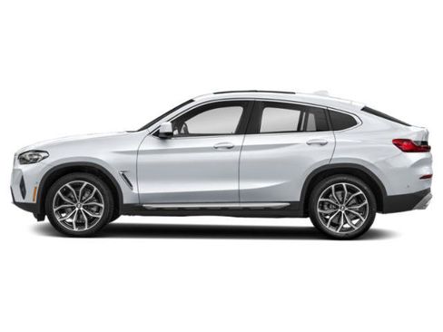 Used 2023 BMW X4 xDrive30i w/ Premium Package AWD/4WD image 3