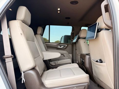 Used 2021 Chevrolet Tahoe Z71 AWD/4WD image 28