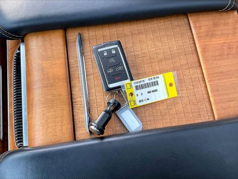 Used 2024 Jeep Grand Wagoneer Series III w/ HD Trailer Tow Package image 35