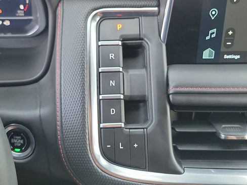 Used 2023 Chevrolet Tahoe RST w/ Luxury Package AWD/4WD image 12