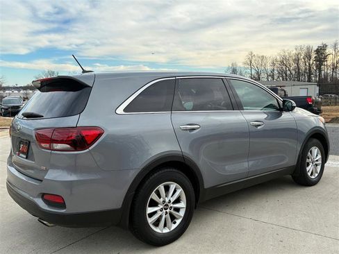 Used 2020 Kia Sorento L image 5
