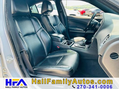 Used 2021 Dodge Charger SXT w/ Leather Interior Group RWD image 18