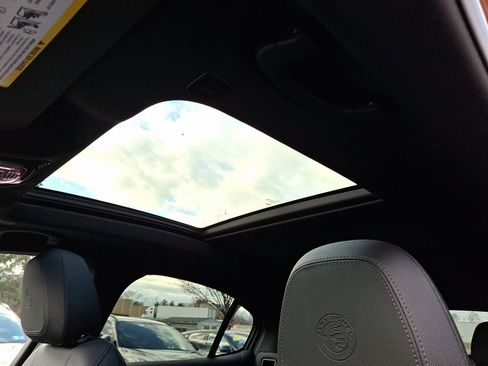 New 2025 Alfa Romeo Stelvio Sprint image 10